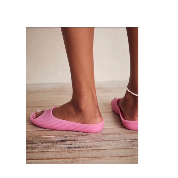 Free People Wabi Slides. - Picture 2 of 8